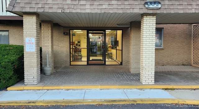 Photo of 280 N Westgate Rd #317, Mount Prospect, IL 60056