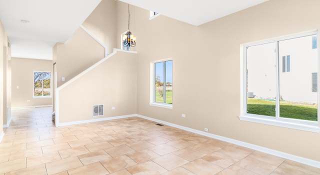 Photo of 3033 Hoffman St, Plano, IL 60545