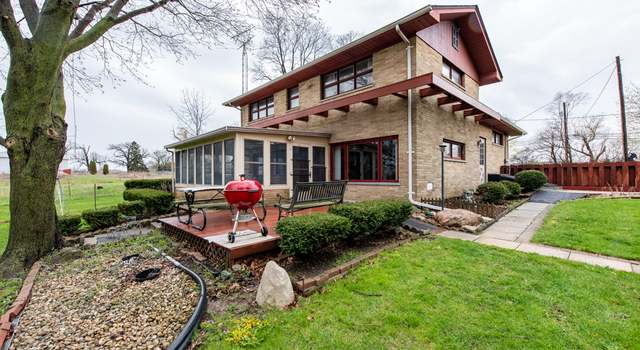 Photo of 527 Lewis Ave, Winthrop Harbor, IL 60096