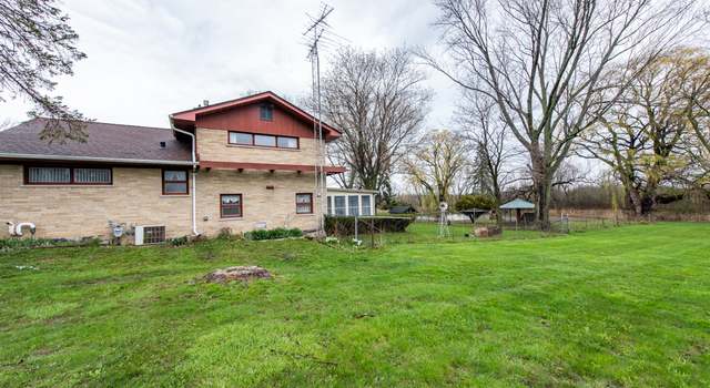 Photo of 527 Lewis Ave, Winthrop Harbor, IL 60096