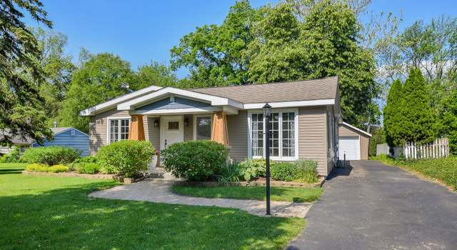 Photo of 1015 S Harrison St, Batavia, IL 60510