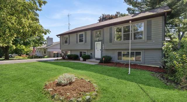 Photo of 264 Maplewood Dr, Antioch, IL 60002
