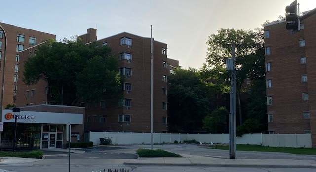 Photo of 517 University Pl, Evanston, IL 60201