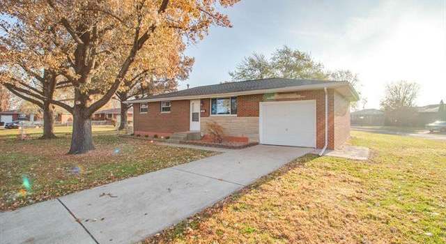 Photo of 101 Bristol Ct, Bethalto, IL 62010