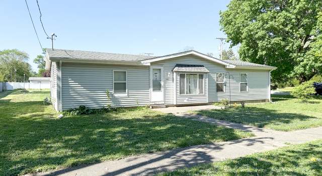 Photo of 285 E Center St, Sheldon, IL 60966