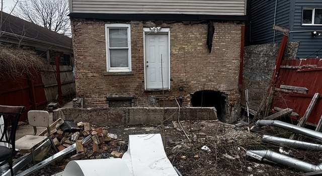 Photo of 527 N Springfield Ave, Chicago, IL 60624