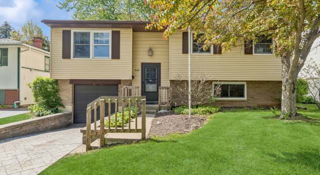 Photo of 949 N Idlewild Ave, Mundelein, IL 60060