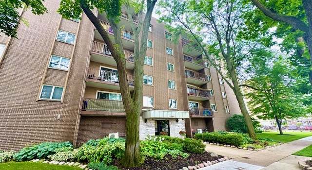 Photo of 1365 Ashland Ave #604, Des Plaines, IL 60016