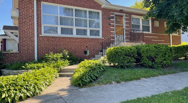 Photo of 2139 Grove St, Blue Island, IL 60406