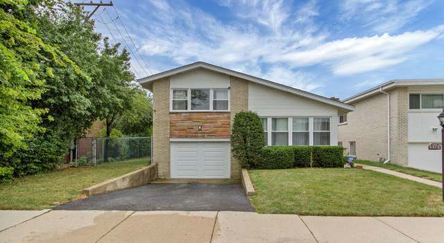 Photo of 4415 W Fitch Ave, Lincolnwood, IL 60712