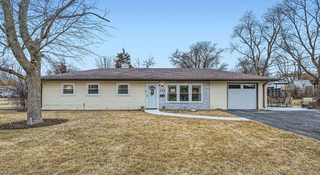 Photo of 435 Hazelwood Ln, Glenview, IL 60025