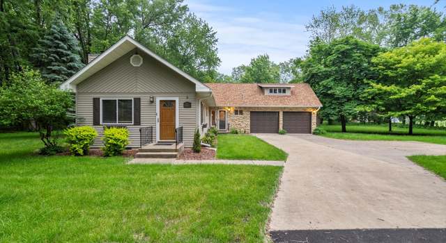 Photo of 741 N School St, Braidwood, IL 60408