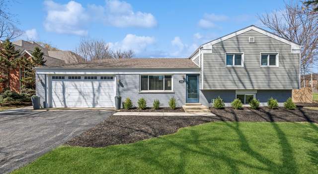 Property at 610 Pfingsten Rd, Northbrook, IL 60062, 3 beds, 2 baths