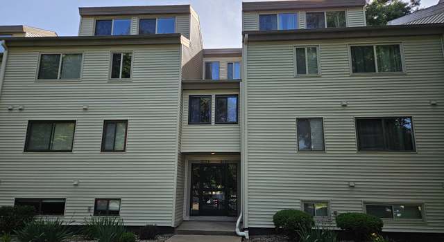 Photo of 2123 Melrose Dr Unit B, Champaign, IL 61820