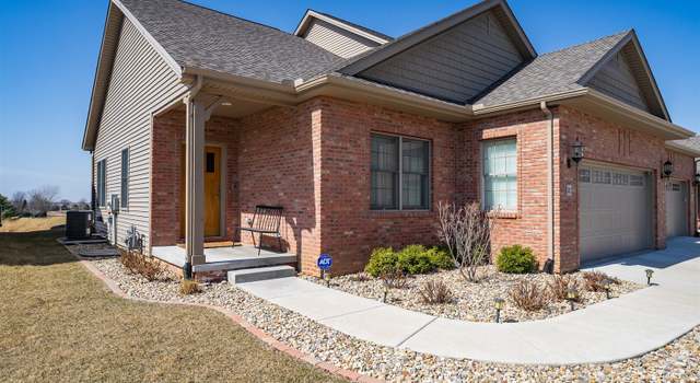 Photo of 21 Saint Ivans Cir, Bloomington, IL 61705