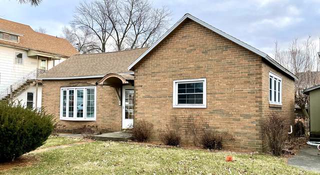 Photo of 205 W Cleveland St, Spring Valley, IL 61362