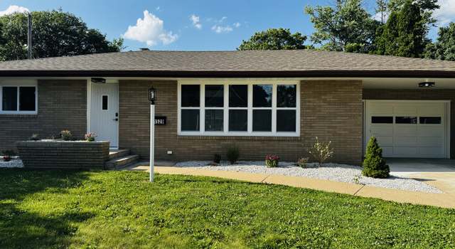 Photo of 1529 9th St, Peru, IL 61354