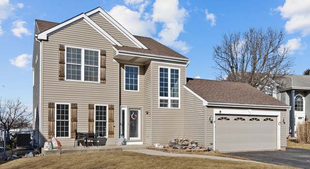 Photo of 909 Barbara St, Lake In The Hills, IL 60156