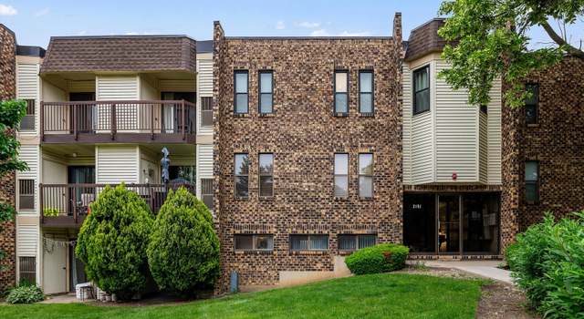 Photo of 2151 Country Club Dr #6, Woodridge, IL 60517