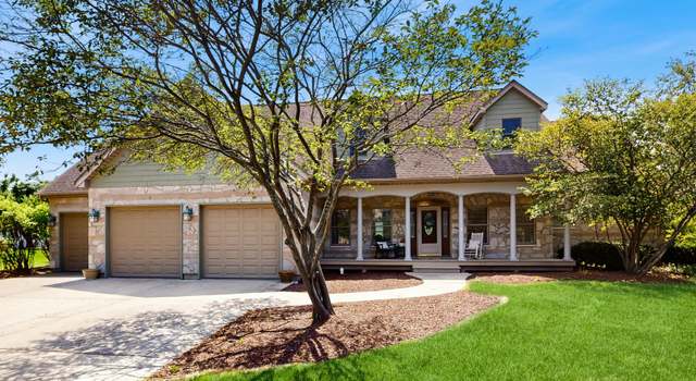 Photo of 1245 Gerry St, Woodstock, IL 60098
