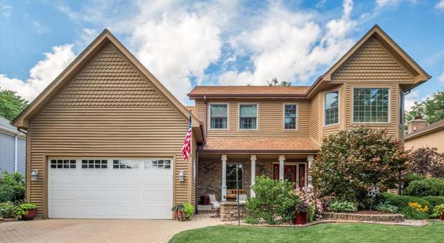 Photo of 590 Redwood Ln, Lisle, IL 60532