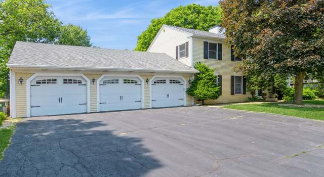 Photo of 65 Old Post Rd, Montgomery, IL 60538