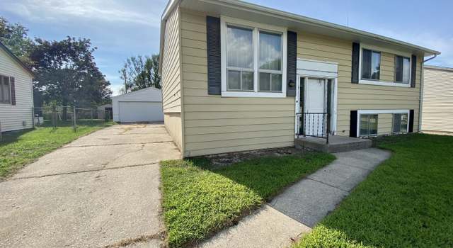 Photo of 8320 Farnham Dr, Machesney Park, IL 61115