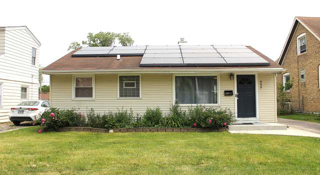 Property at 4627 Custer Ave, Lyons, IL 60534, 2 beds, 1 bath