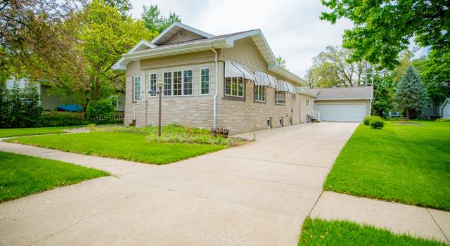 Photo of 214 W Watson St, Forrest, IL 61741