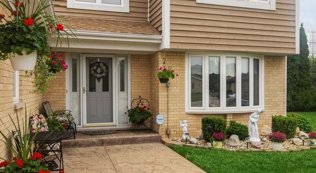 Photo of 768 Yorkshire Ln, Des Plaines, IL 60016