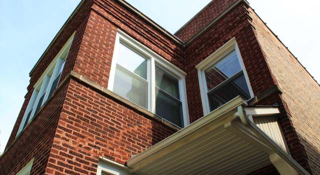 Photo of 4047 W Waveland Ave, Chicago, IL 60641