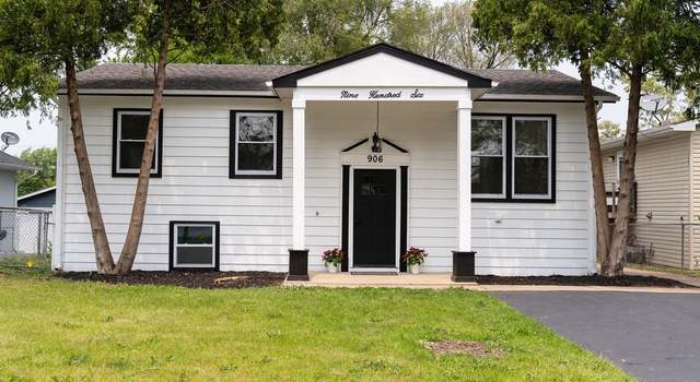 Photo of 906 Central Park Dr, Round Lake Beach, IL 60073