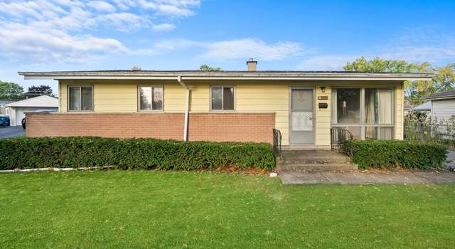 Photo of 229 E Normandy Dr, Addison, IL 60101