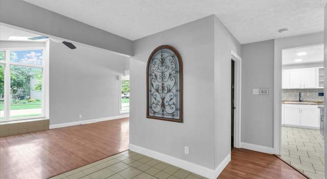 Photo of 3310 Roxford Dr, Champaign, IL 61822