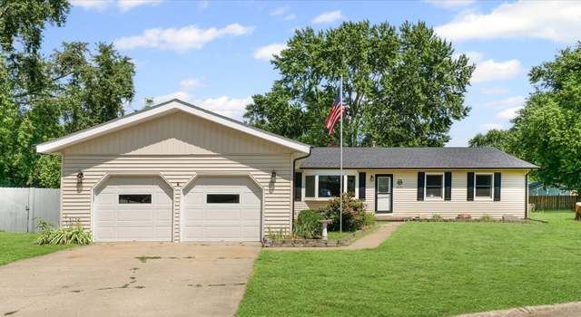 Photo of 410 N 4th St, St. Joseph, IL 61873
