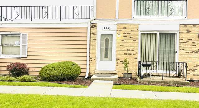 Photo of 19351 Oakwood Ave #19351, Country Club Hills, IL 60478
