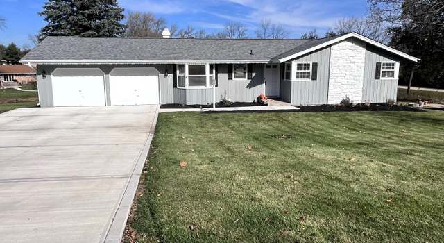 Photo of 1574 Valencia Dr, Rockford, IL 61108