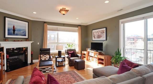 Photo of 4700 N Kenmore Ave Unit 3A, Chicago, IL 60640