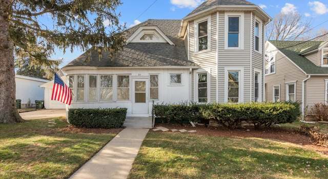 Photo of 211 N Prairie St, Batavia, IL 60510