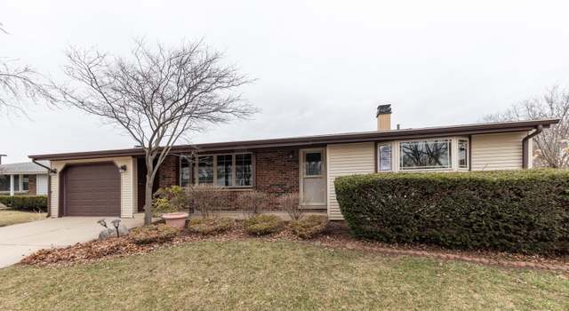 Photo of 1108 Beechwood Rd, Buffalo Grove, IL 60089