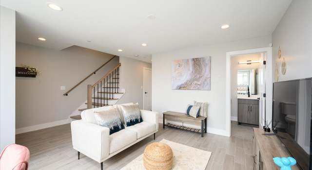 Photo of 3122 S Benson St #6, Chicago, IL 60608