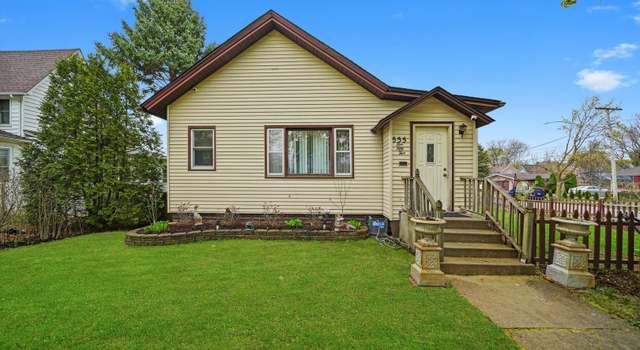 Photo of 555 Douglas Ave, Elgin, IL 60120