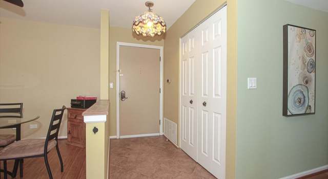 Photo of 250 W Parliament Pl #312, Mount Prospect, IL 60056