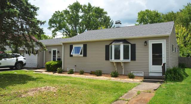 Photo of 142 Pine Tree Row, Lake Zurich, IL 60047