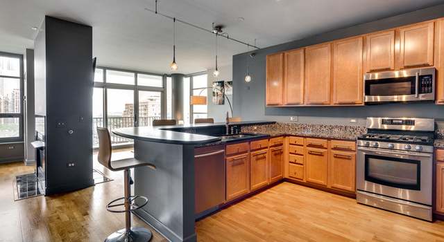 Photo of 1600 S Prairie Ave #1303, Chicago, IL 60616