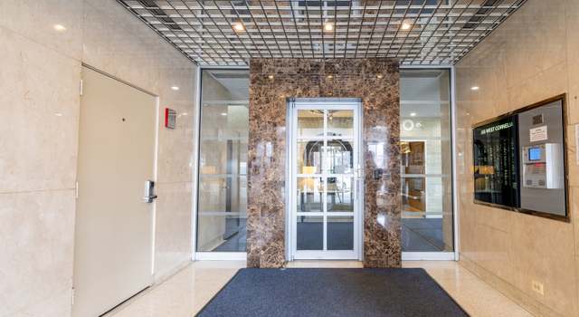 Photo of 555 W Cornelia Ave #912, Chicago, IL 60657