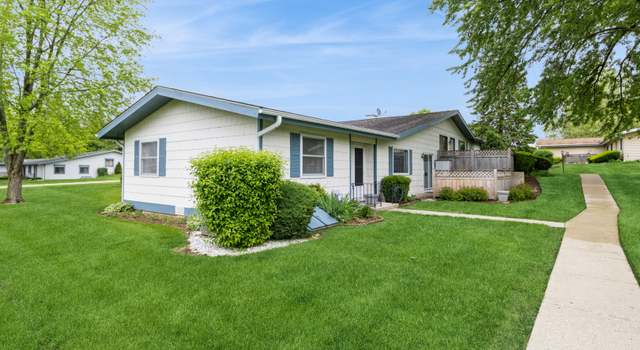 Photo of 903 Wiltshire Dr Unit S2, Mchenry, IL 60050