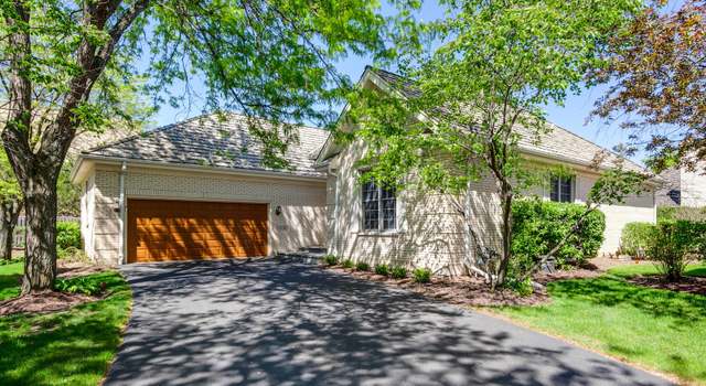 Photo of 4 Groton Ct, Lincolnshire, IL 60069
