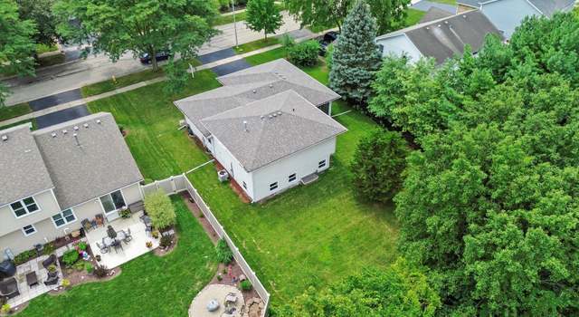 Photo of 1668 Hidden Valley Dr, Bolingbrook, IL 60490