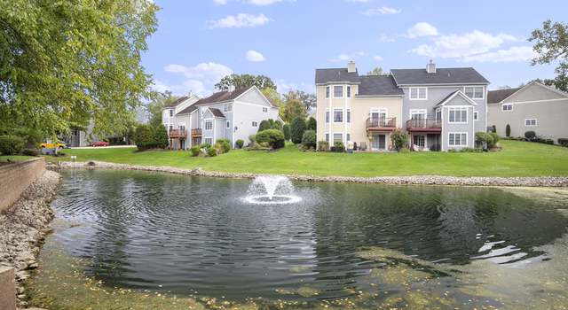 Photo of 2520 Reflections Dr, Crest Hill, IL 60403